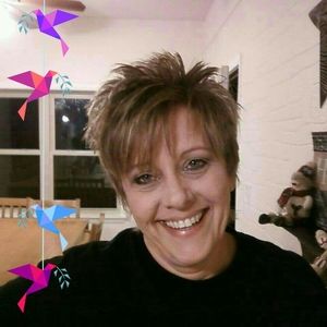 Meet your Posher, Debbie